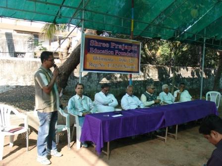 Issueing Cheques to Students by SPEF Bilimora